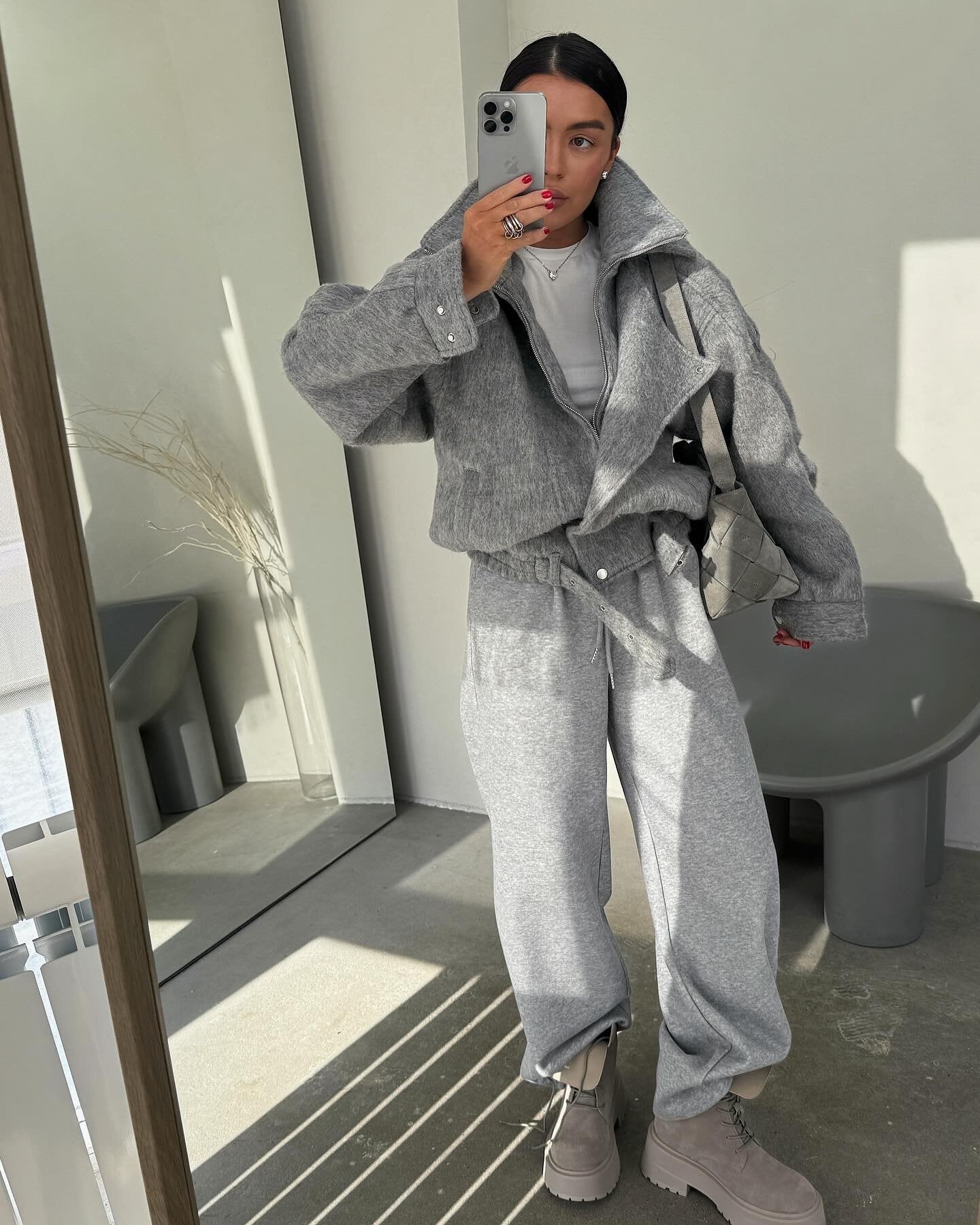 Women's Cozy Crop Sweater Set in Soft Material with Zip-Up Collar NOVAE