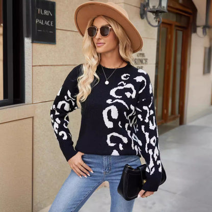 Women's trendy knit sweater with a modern leopard print and relaxed fit NOVAE