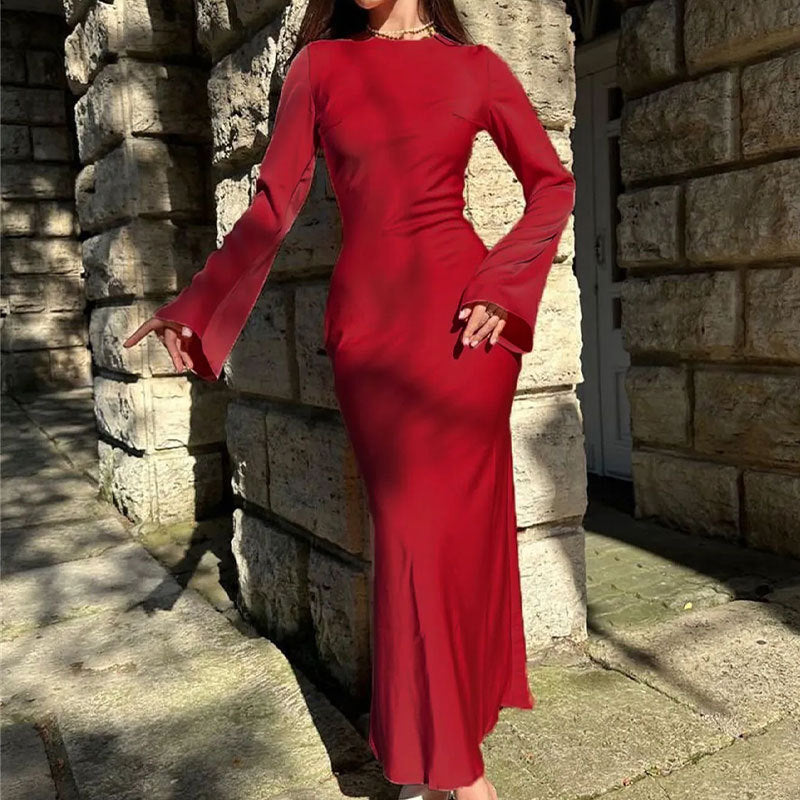 Women's elegant maxi dress with a wide cut and elegant sleeves NOVAE