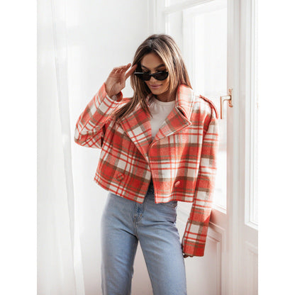 Women's short jacket in a modern check pattern with a flattering cut NOVAE