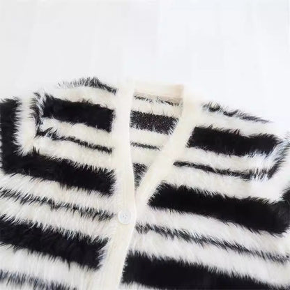 Women's cozy knit cardigan with a modern striped pattern and soft material NOVAE