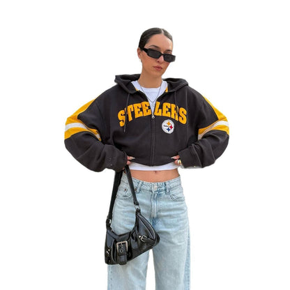 Women's cropped hooded jacket with eye-catching lettering and a relaxed fit NOVAE