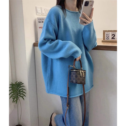 Women's oversized knit sweater with a relaxed fit and high collar NOVAE
