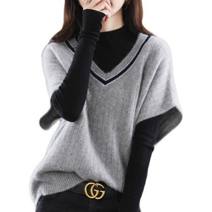 Women's knitted top with V-neck and sporty pattern NOVAE