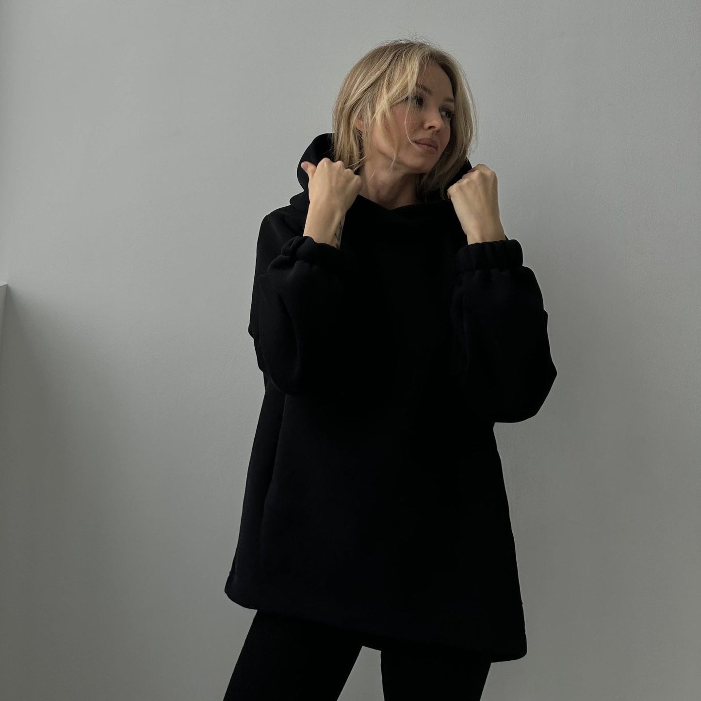 Women's hoodie with creative details and a relaxed fit NOVAE