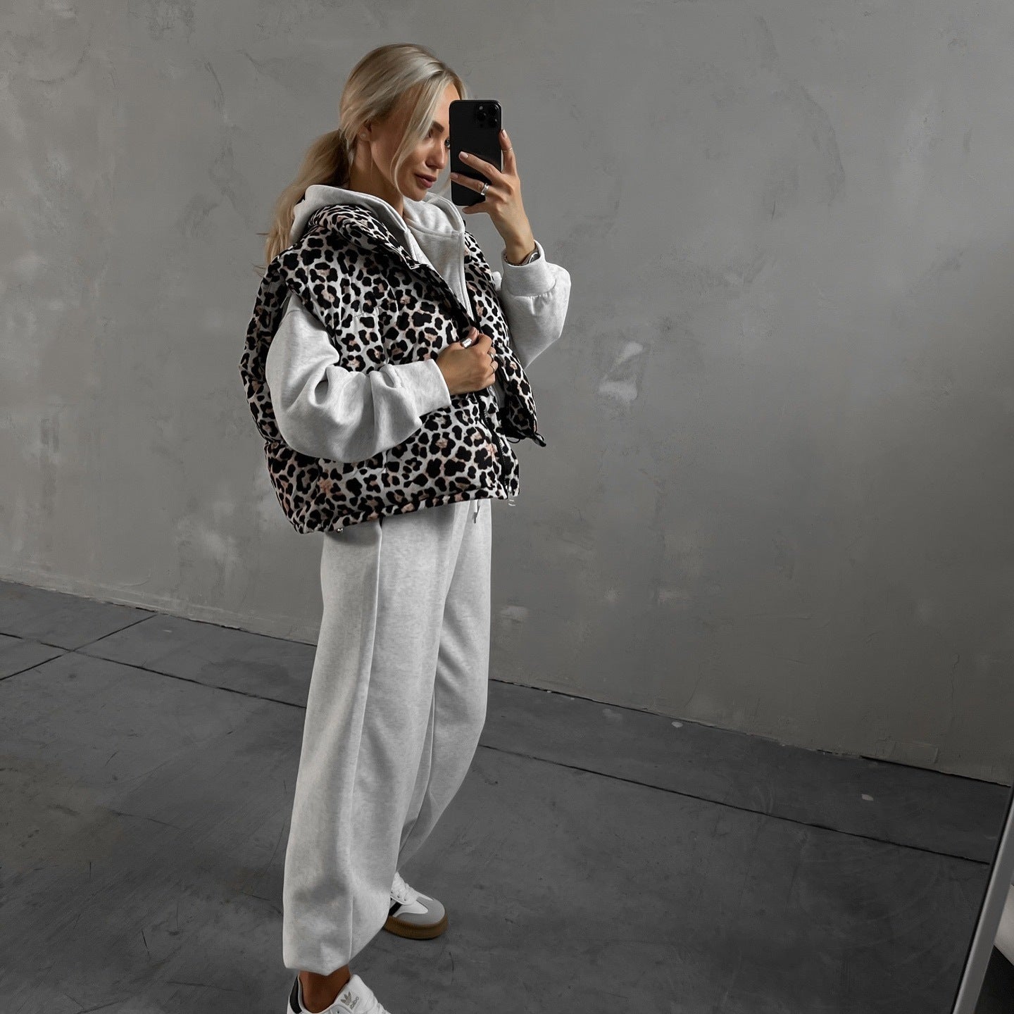 Women's casual vest with animal print and comfortable cut NOVAE