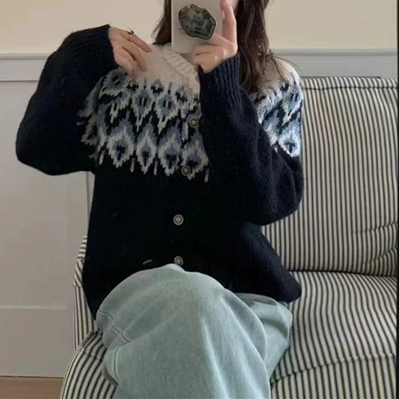 Women's knitted cardigan with traditional pattern and button details NOVAE