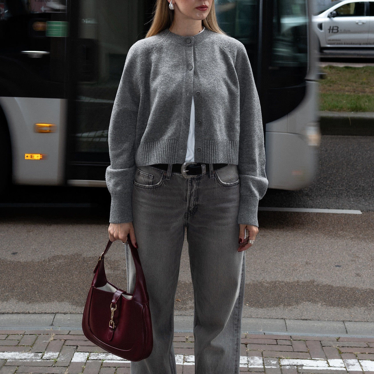 Women's elegant cardigan with fashionable collar and button details NOVAE