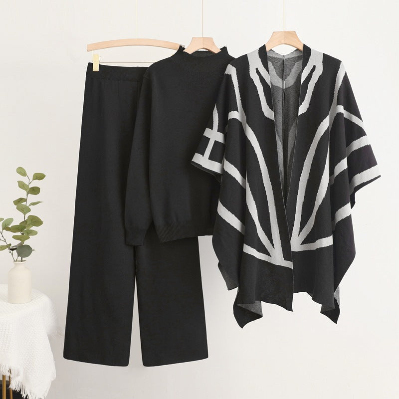 Women's trendy knit loungewear set with graphic poncho design NOVAE