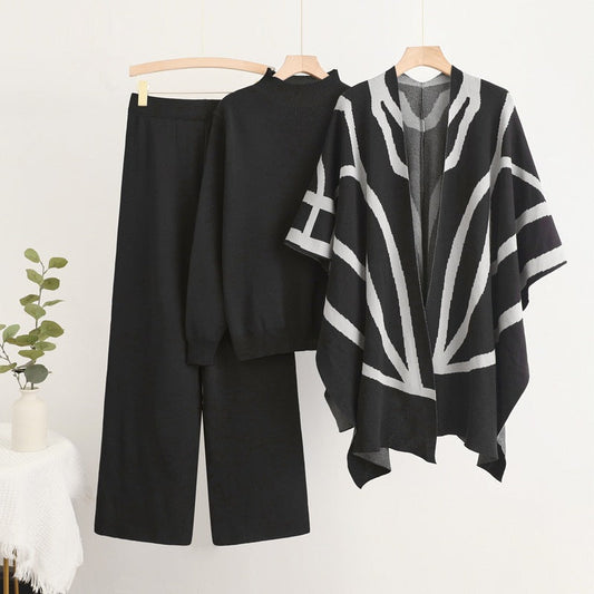 Women's trendy knit loungewear set with graphic poncho design NOVAE