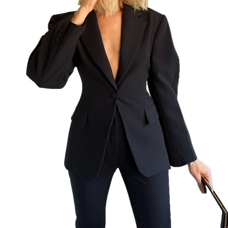 Women's Elegant Blazer with Dramatic V-Neck and Structured Sleeves NOVAE