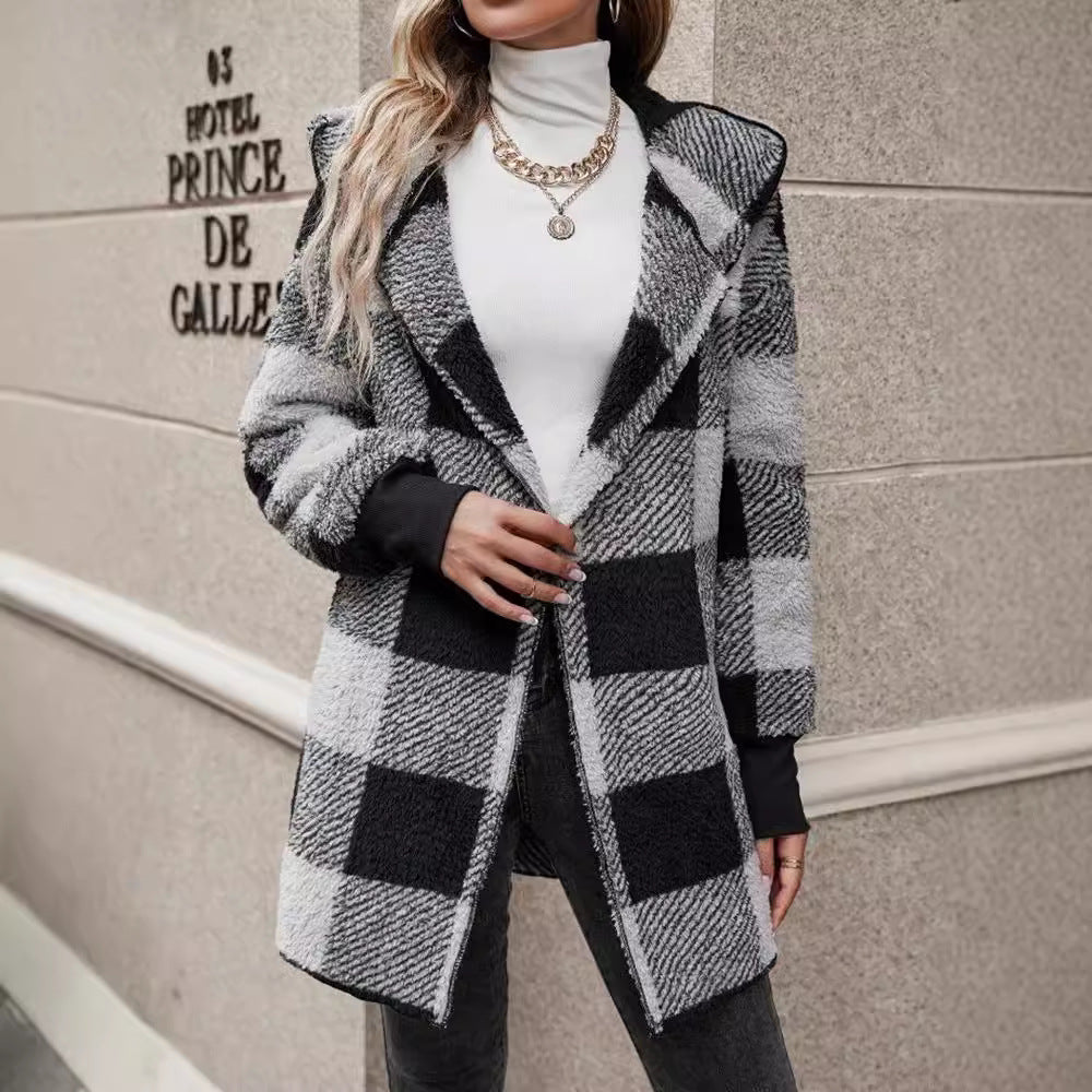 Women's long plaid coat made of soft material NOVAE