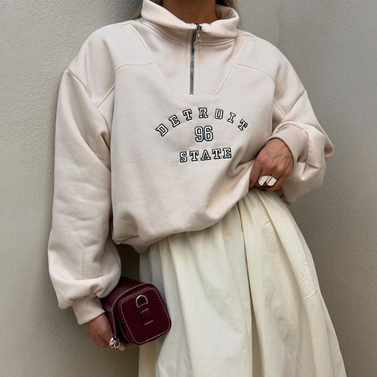 Women's sweatshirt with stylish stand-up collar and vintage print NOVAE