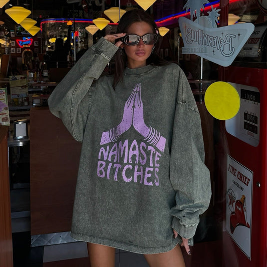 Women's oversized sweatshirt with creative lettering and a relaxed fit NOVAE