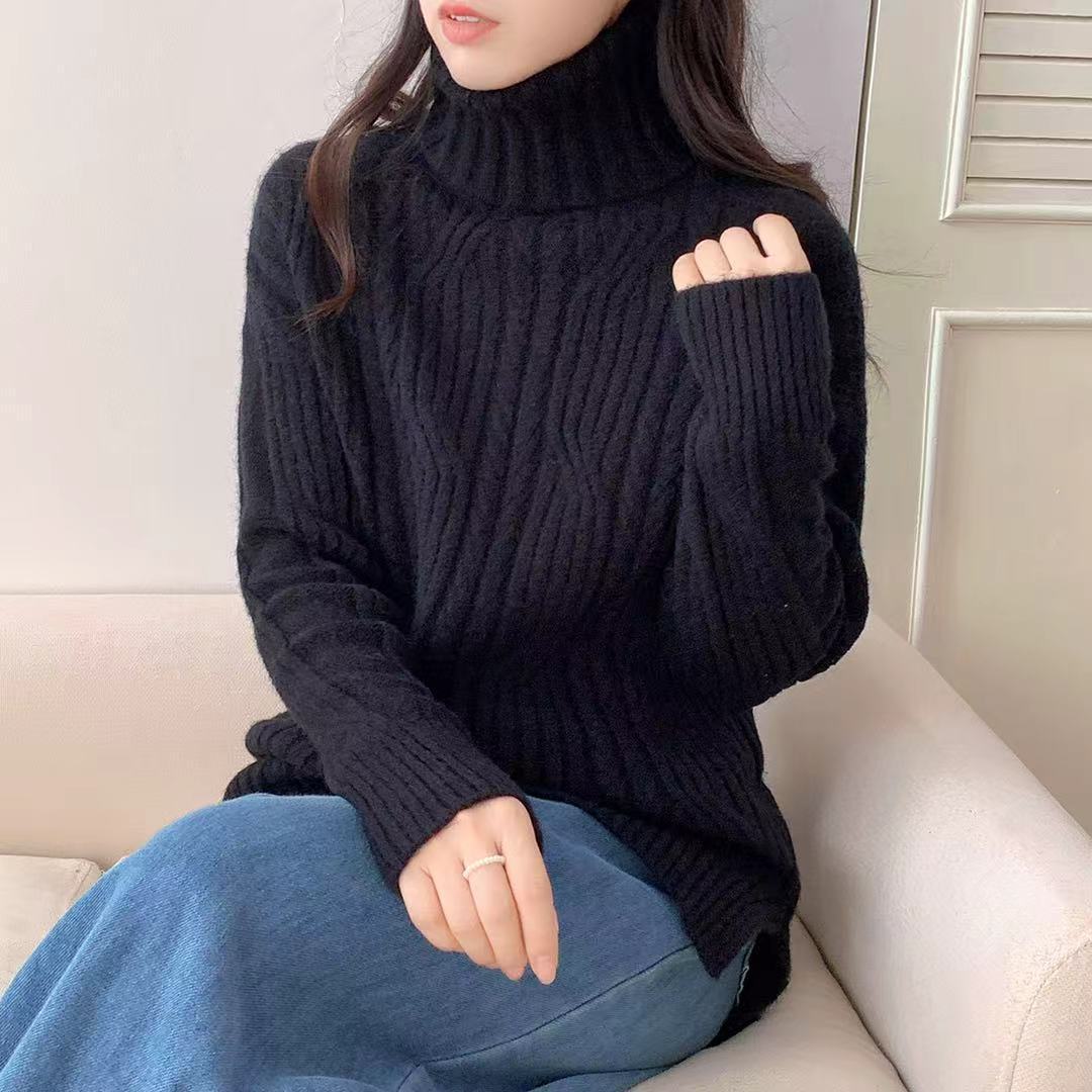 Women's chunky knit sweater with high collar and soft material NOVAE